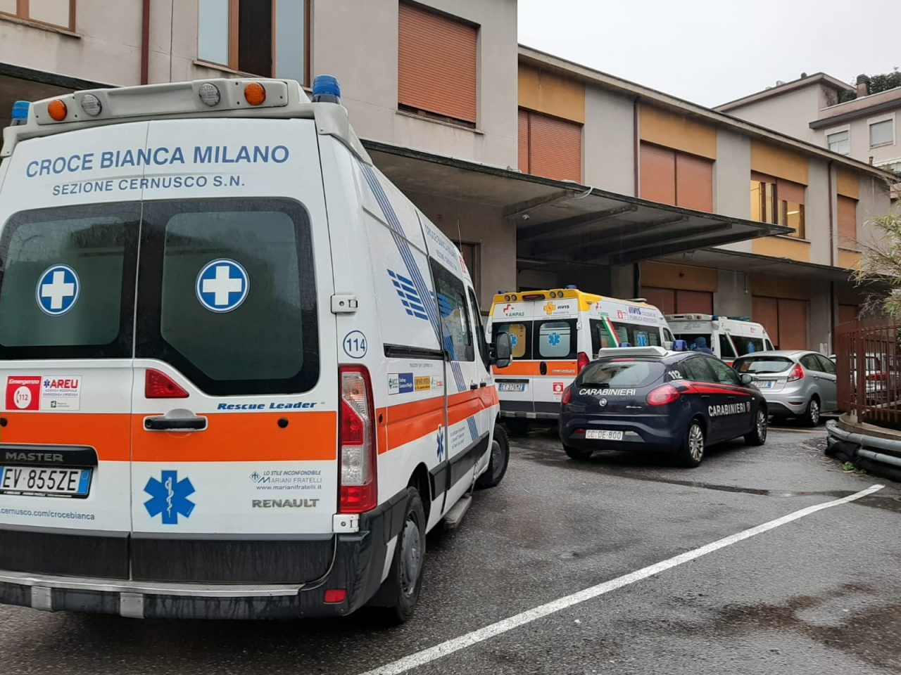 Spray al peperoncino in classe, è il caos