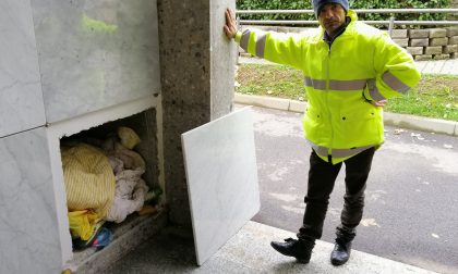 Senza casa, vive tra le tombe del cimitero di Vimercate VIDEO