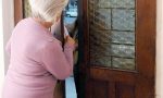 "Ho un pacco per sua nipote, mi deve dare 1000 euro": anziana truffata e derubata