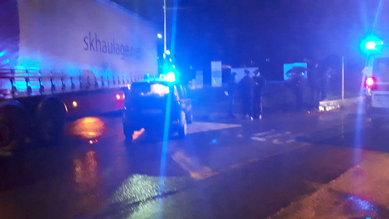 Camionista travolto da auto pirata, è grave FOTO