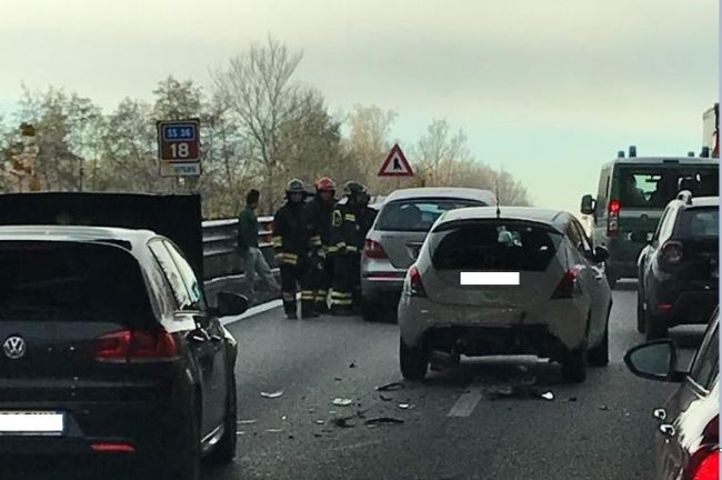 Incidente in Statale 36: code verso sud FOTO