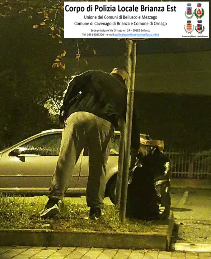 Gettano l’immondizia di casa nei cestini pubblici, “beccati” dalla Locale