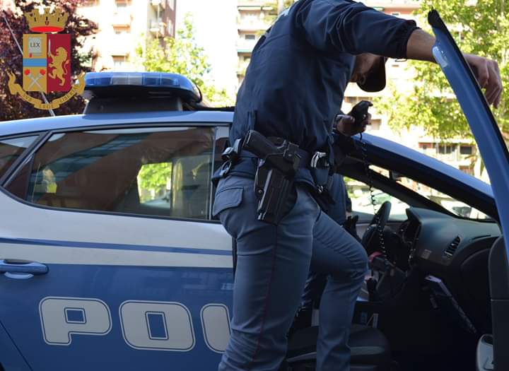 Sorprende i ladri: poliziotto barbaramente aggredito