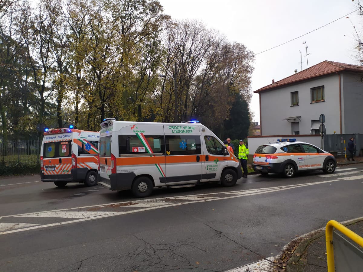 Paura per una bimba investita a soli 2 anni