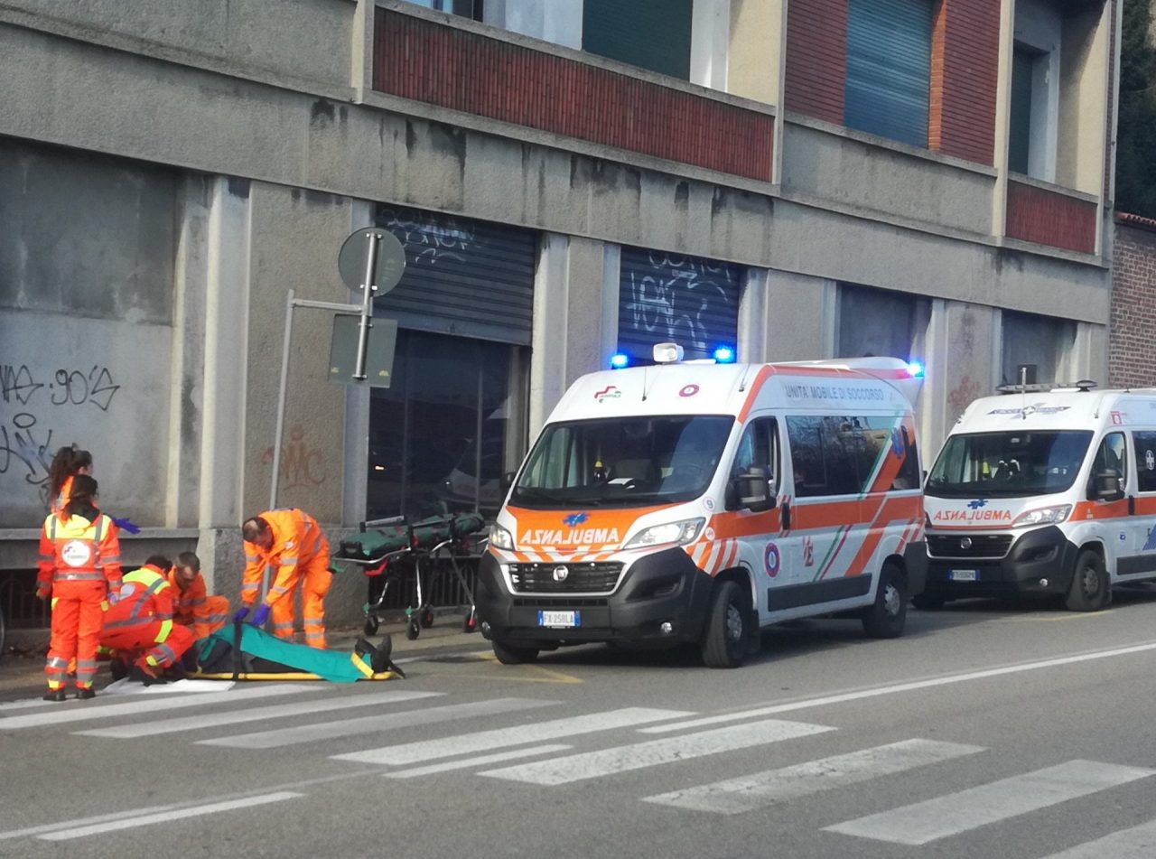 Anziano investito da una bicicletta FOTO