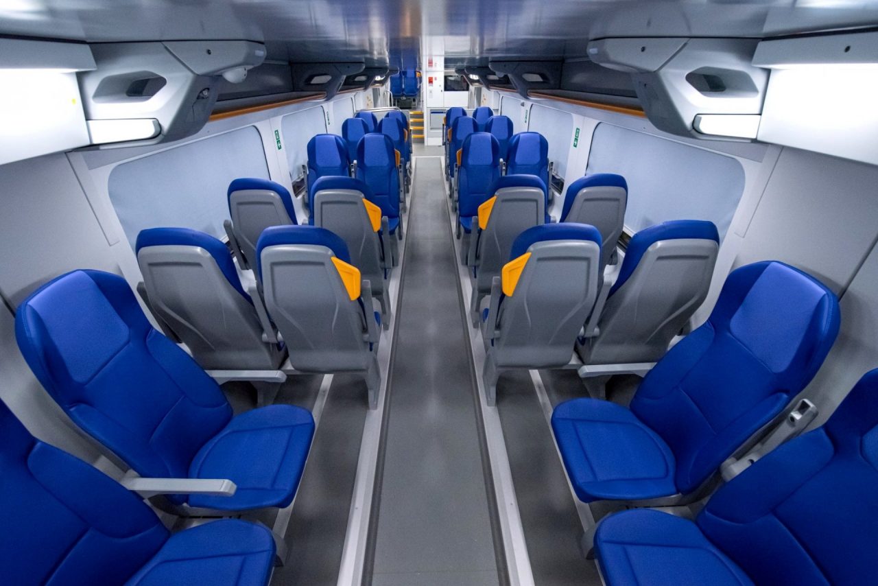 Nuovi treni per servizio ferroviario regionale, consegnato il primo Caravaggio FOTO