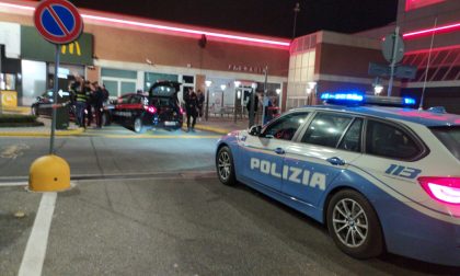 Ubriaco alla guida causa incidente e scappa, fermato al McDrive FOTO E VIDEO