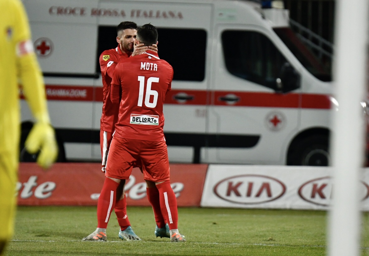 Monza-Pro Patria la partita in diretta, con due reti i biancorossi prendono il volo!