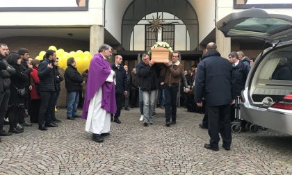 Morta per infarto a 28 anni, l'ultimo saluto a Simona VIDEO