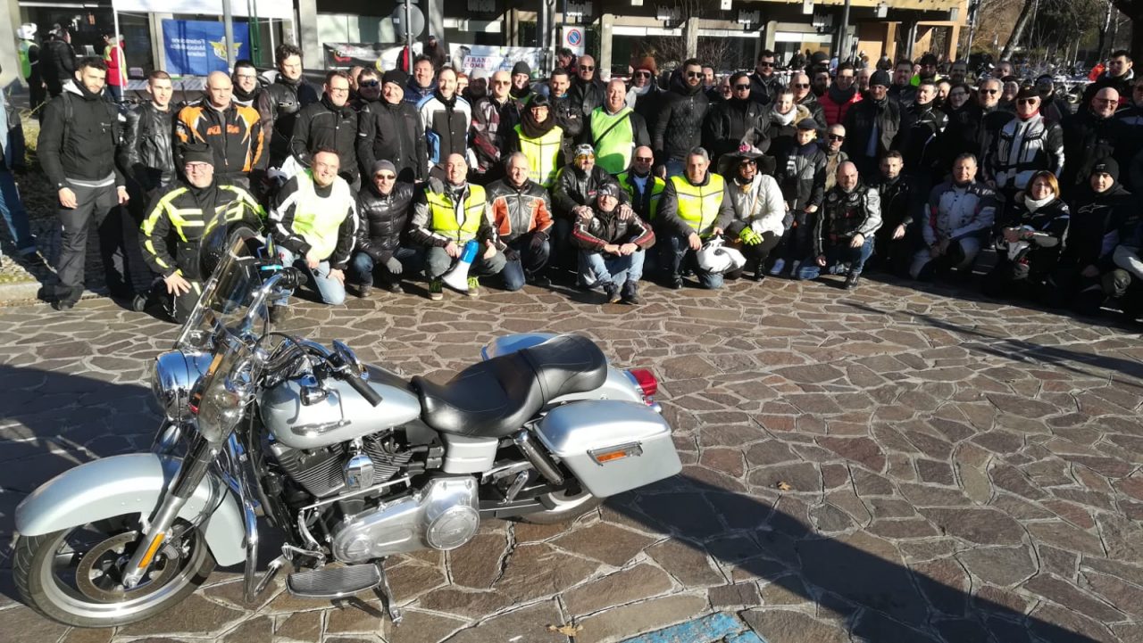 Cento motociclisti per la Befana benefica dell’Adda a Trezzo FOTO VIDEO