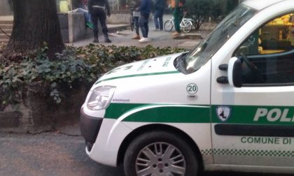 Controlli della Polizia locale a Monza: identificate 25 persone