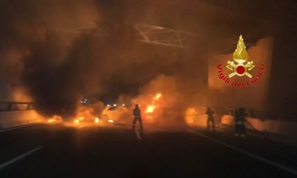 Incendio in Autostrada per assaltare il portavalori VIDEO