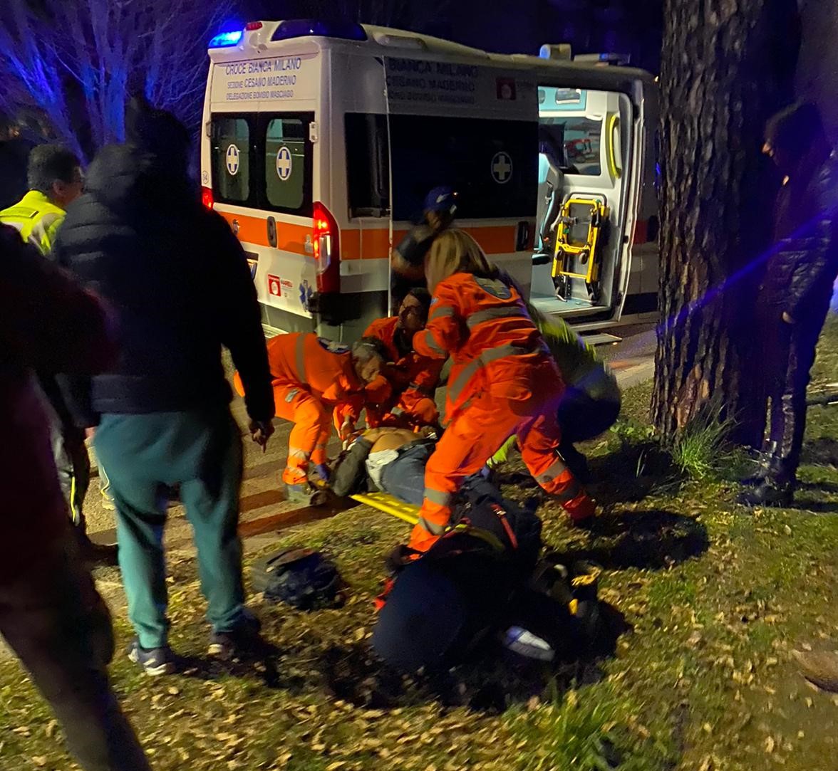 Ancora un grave incidente in via Milano, paura per 62enne travolto in bici