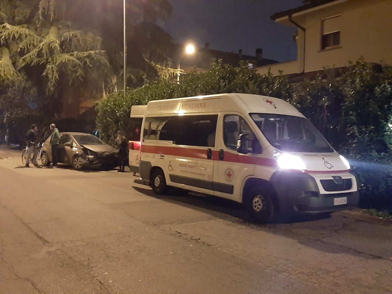 Doppio incidente a distanza di pochi metri