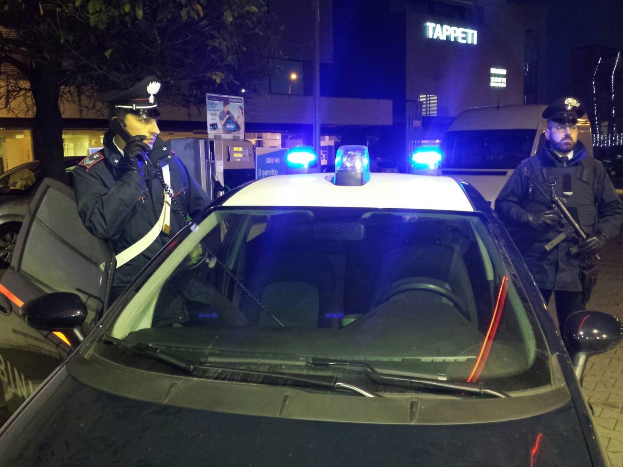 In tasca ha droga e 2.500 euro: guai per un 47enne