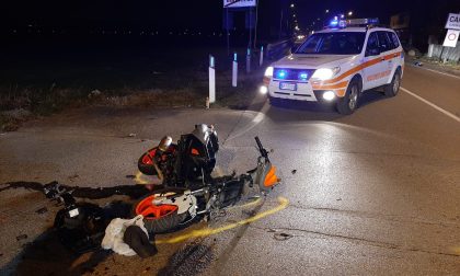 Gravissimo incidente tra auto e moto, paura per un 48enne