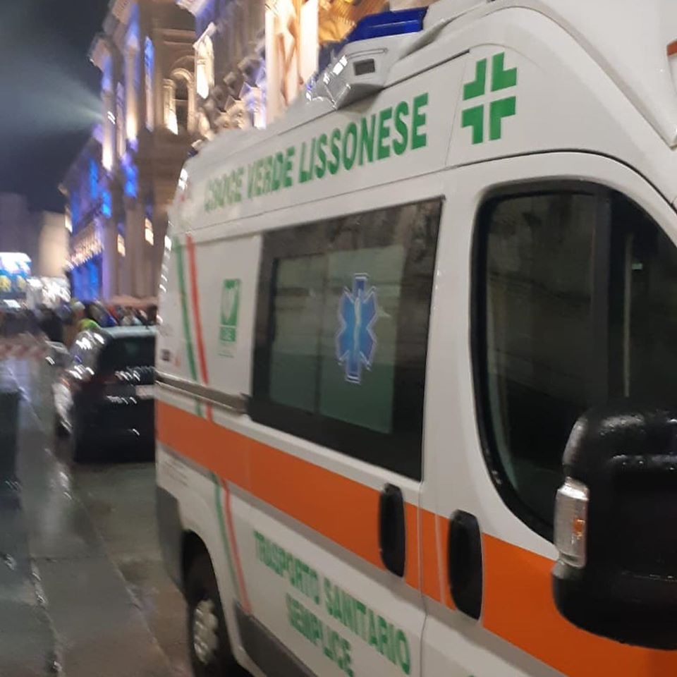 Notte di eccessi, due giovani finiscono in ospedale