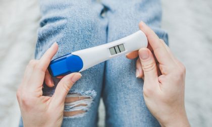 Come faccio a sapere se sono incinta? Test di gravidanza e primi sintomi