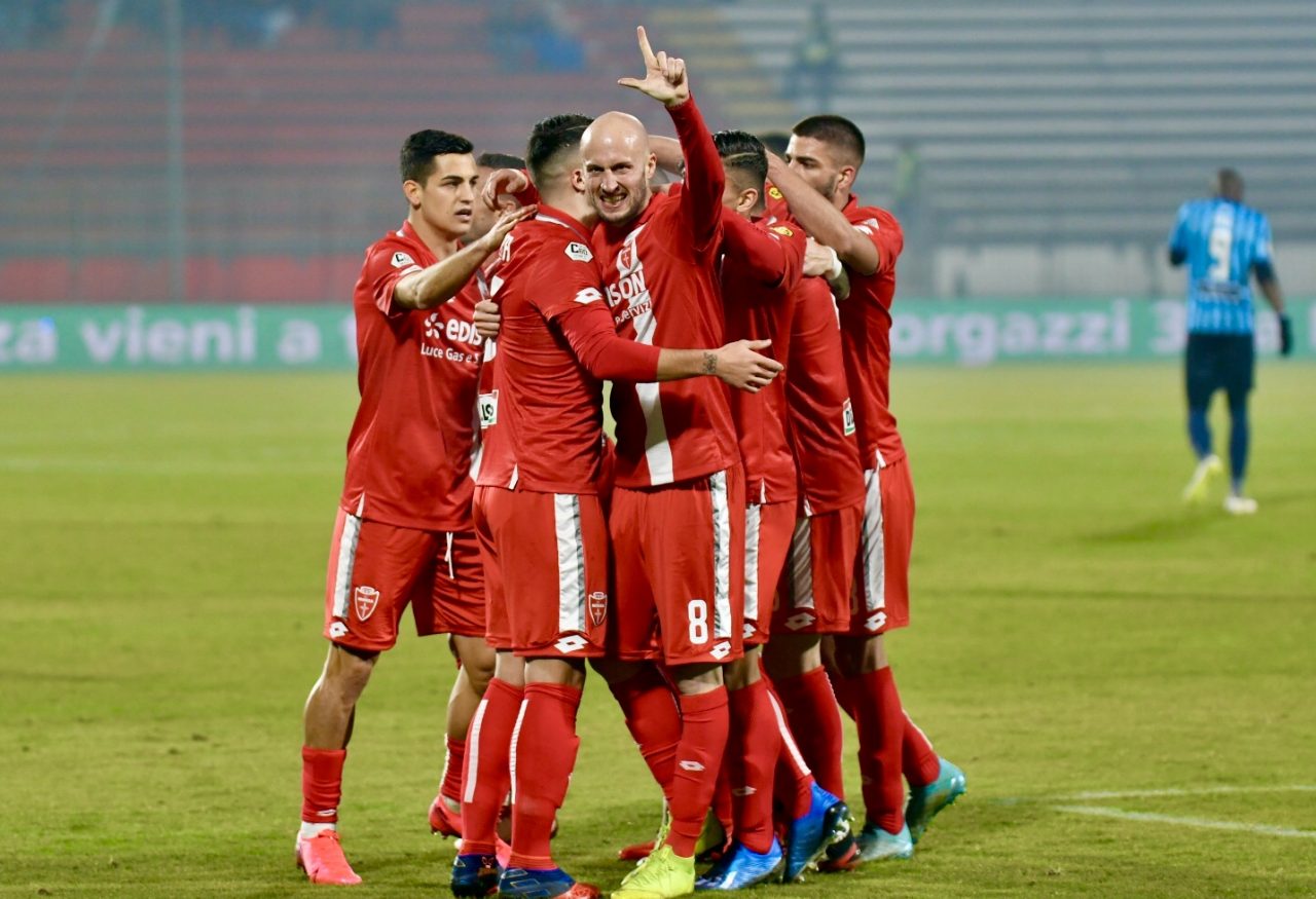 Monza-Lecco la partita in diretta. Quattro perle biancorosse castigano i blucelesti