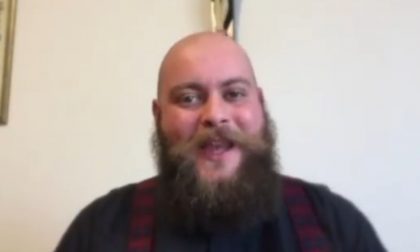 Coronavirus, il video di don Simone per i ragazzi dell'oratorio diventa virale
