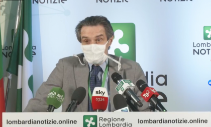 Fontana ottimista "La curva dei contagi non sale, ma serve una proroga delle restrizioni"