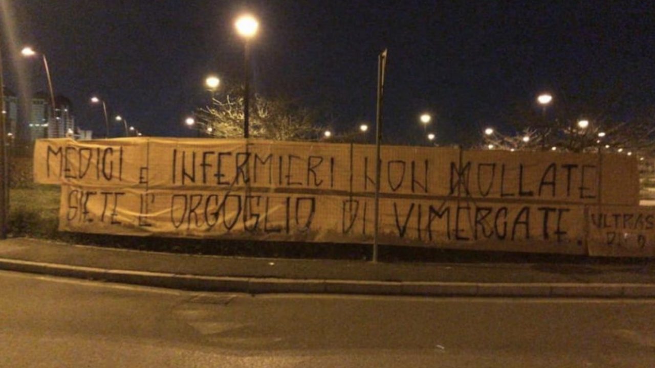 Dai balconi un applauso per medici e infermieri