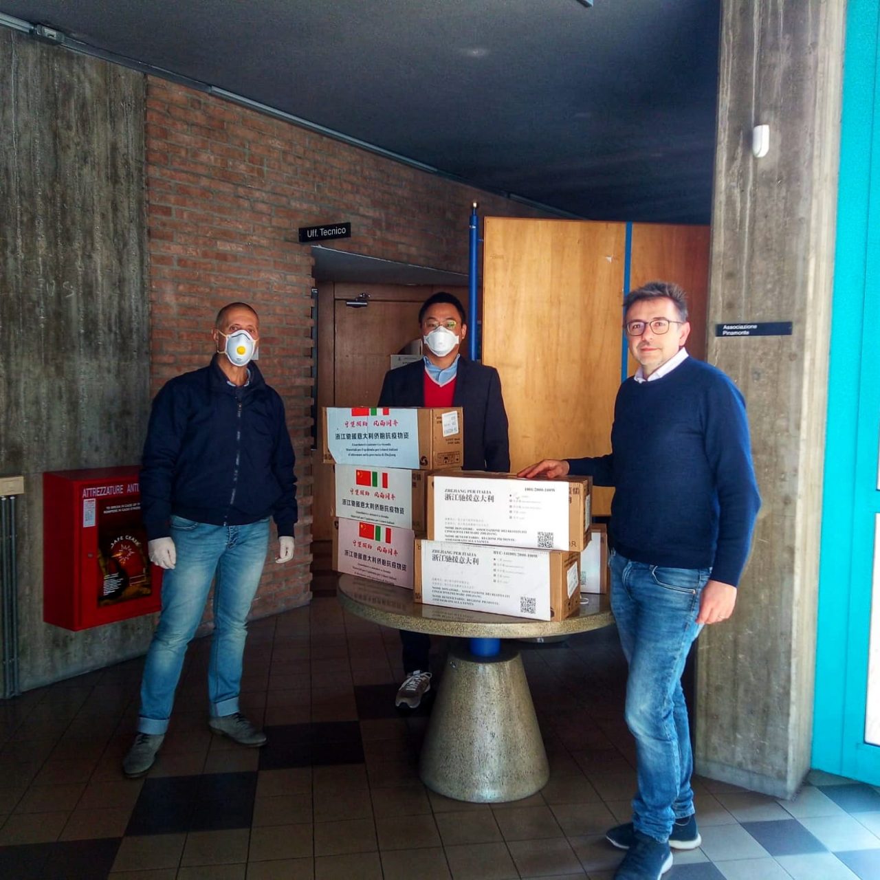 Agrate: oltre 3mila mascherine donate a volontari e operatori in campo contro l’emergenza Coronavirus