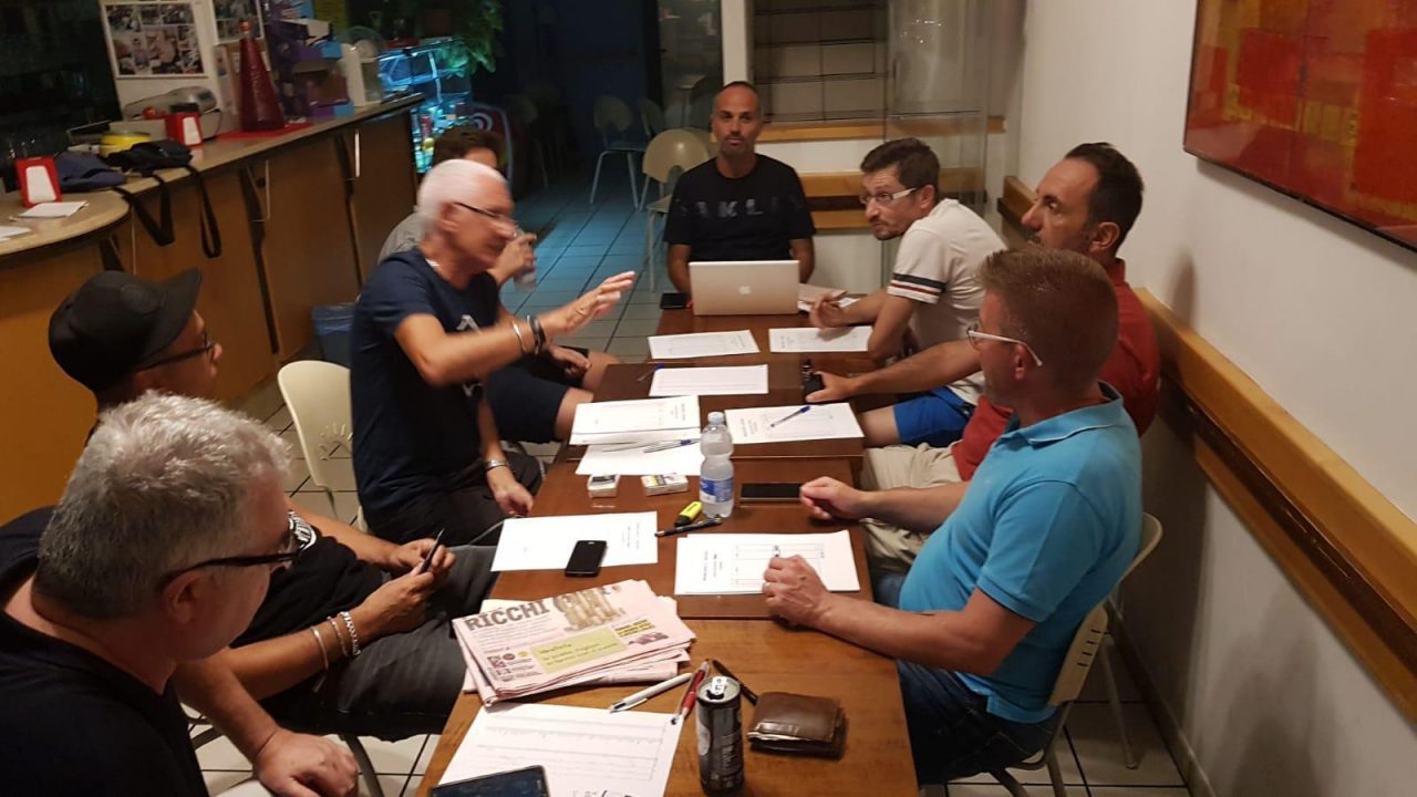 Una donazione alla Croce Rossa di Desio dagli amici del Fantacalcio