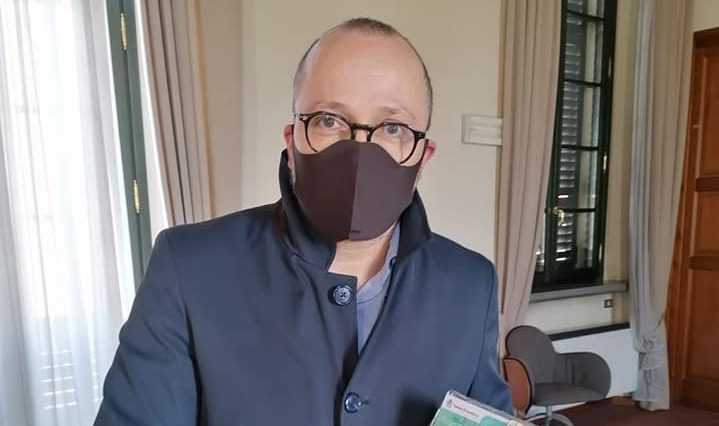 Atti vandalici e niente mascherina: minorenni “condannati” a lavori socialmente utili