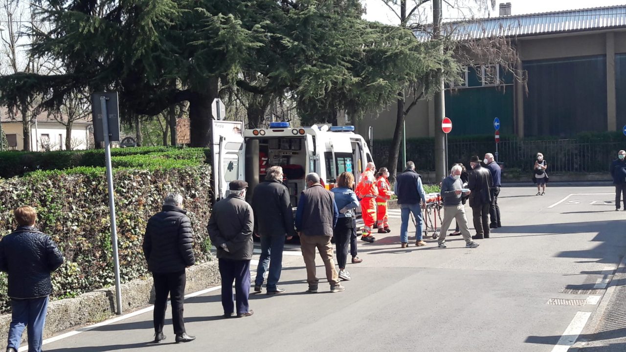 Distribuzione mascherine Vimercate: dove ritirarle oggi, mercoledì 8 aprile