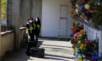 Ramoscelli d'ulivo nei cimiteri di Agrate e Omate