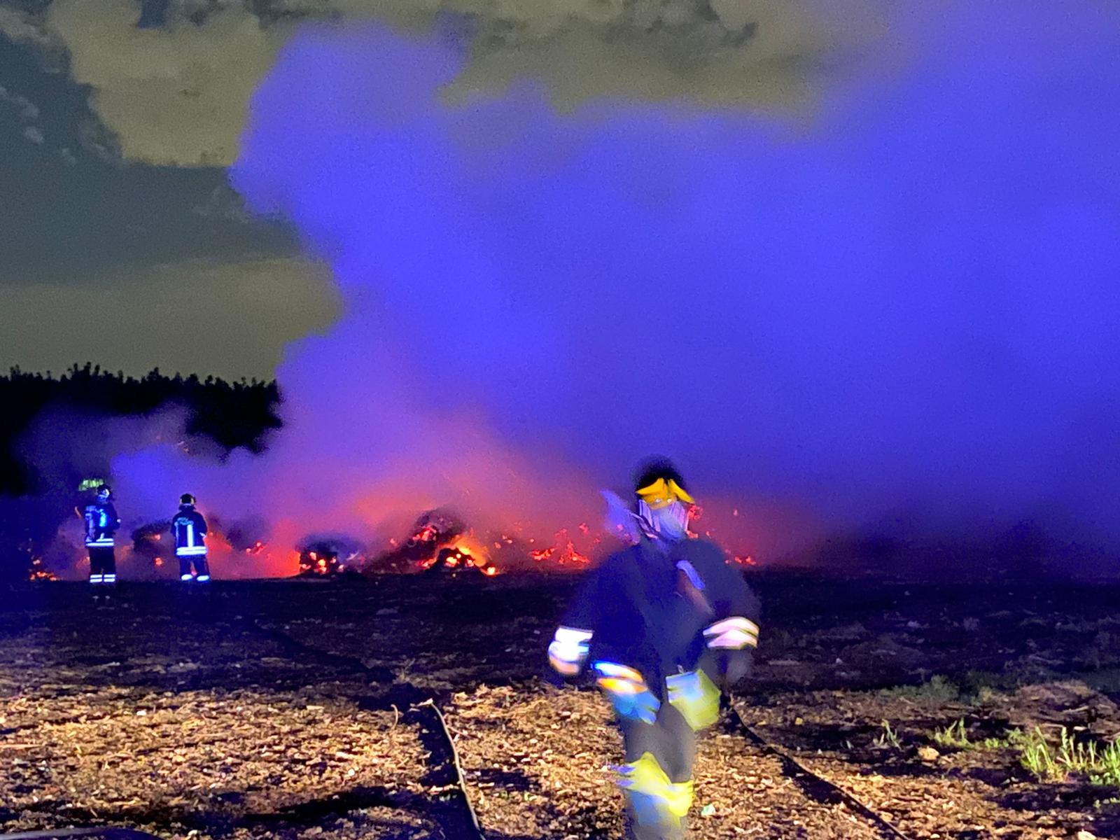 incendio balle fieno nova vigili fuoco