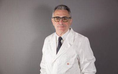 Il virologo Pregliasco: “Agosto al mare? Speriamo, poi in autunno ricordiamoci di fare il vaccino”