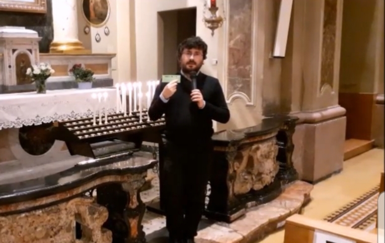 Arcore, in Sant’Eustorgio si andrà a messa nel week end con il bigliettino VIDEO
