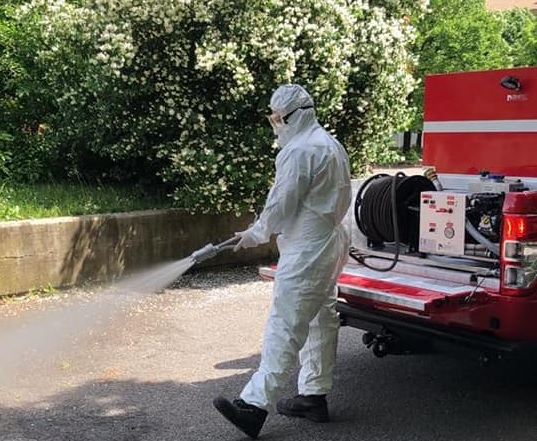 Contro il Covid-19 una sanificazione straordinaria in città – FOTO