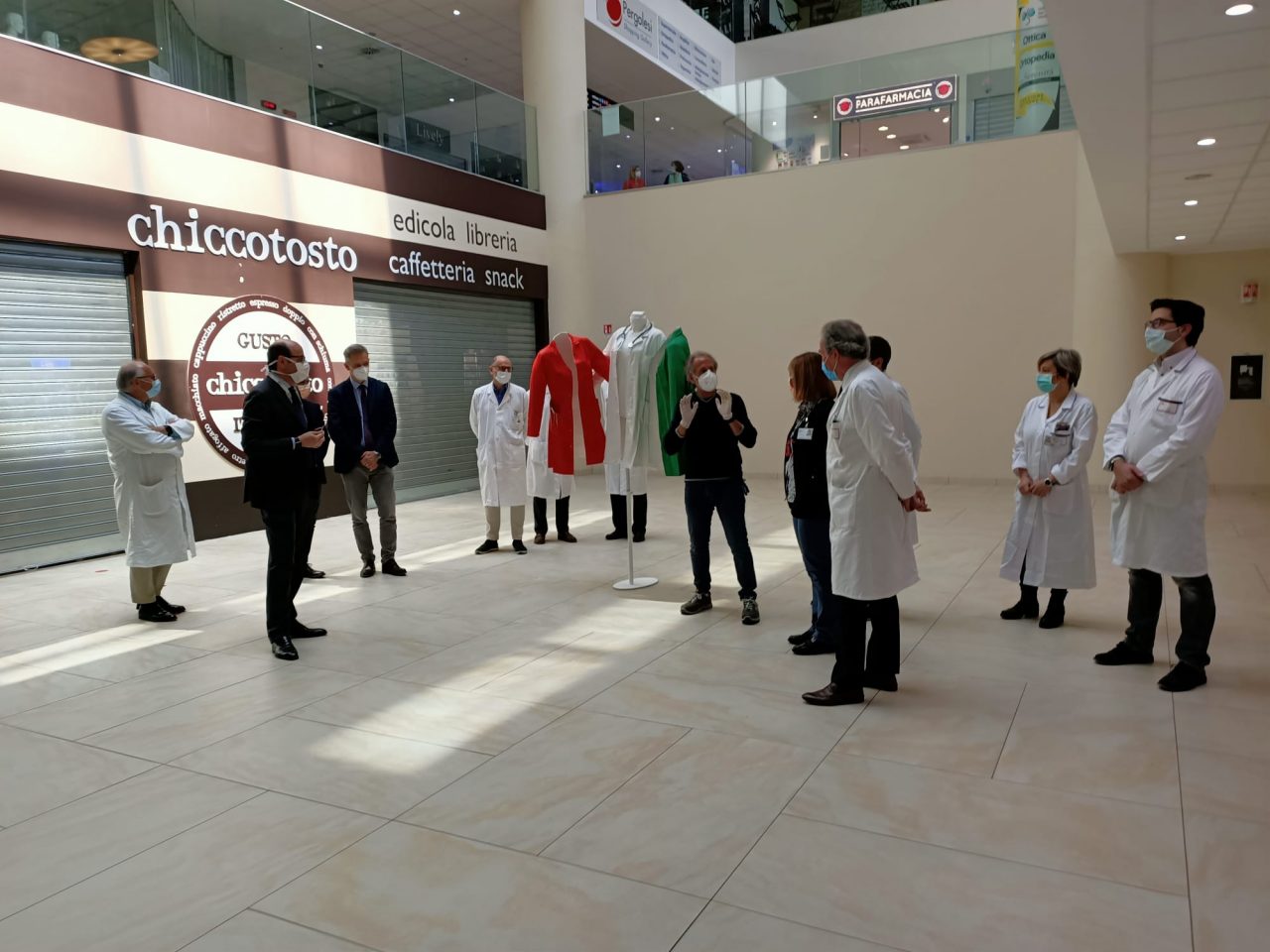 Camici tricolore al San Gerardo – LE FOTO