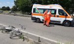 Scontro tra bicicletta e scooter: due feriti