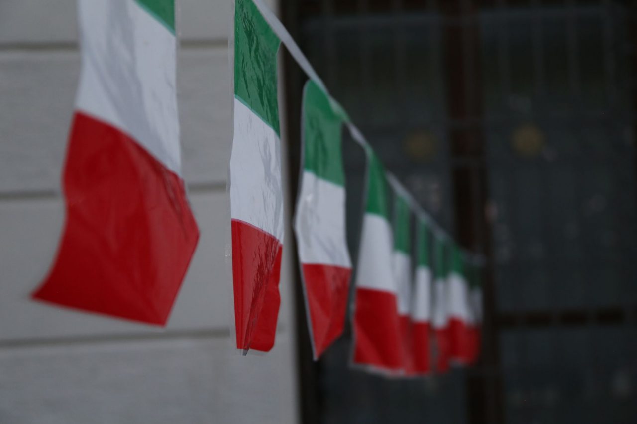 L’appello del sindaco: “Il 2 giugno Tricolori alle finestre”
