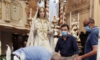 La Madonna della peste scende tra i fedeli VIDEO E FOTO