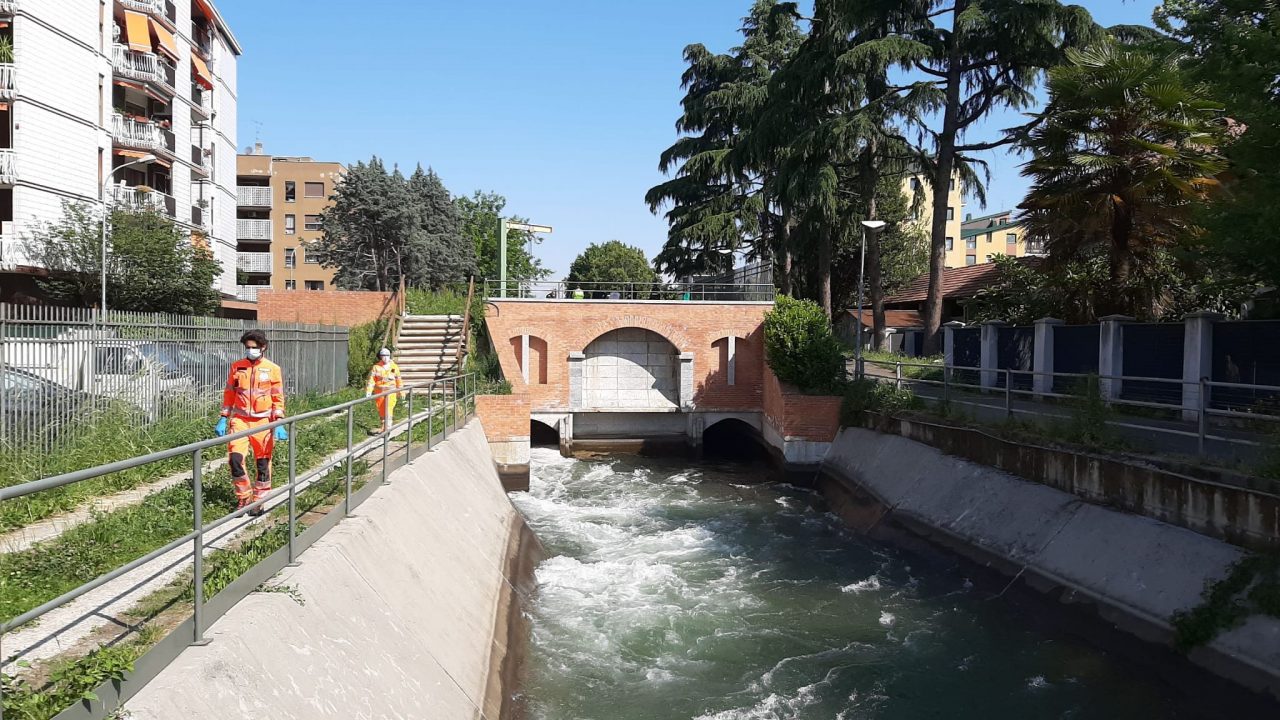 Recuperato il cadavere di un uomo nel Villoresi a Monza