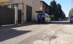 Cade dalla bici a Cesano: gravissimo un 54enne
