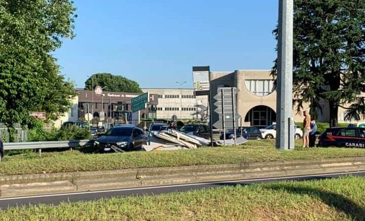 Tir perde il carico a Verano: traffico bloccato