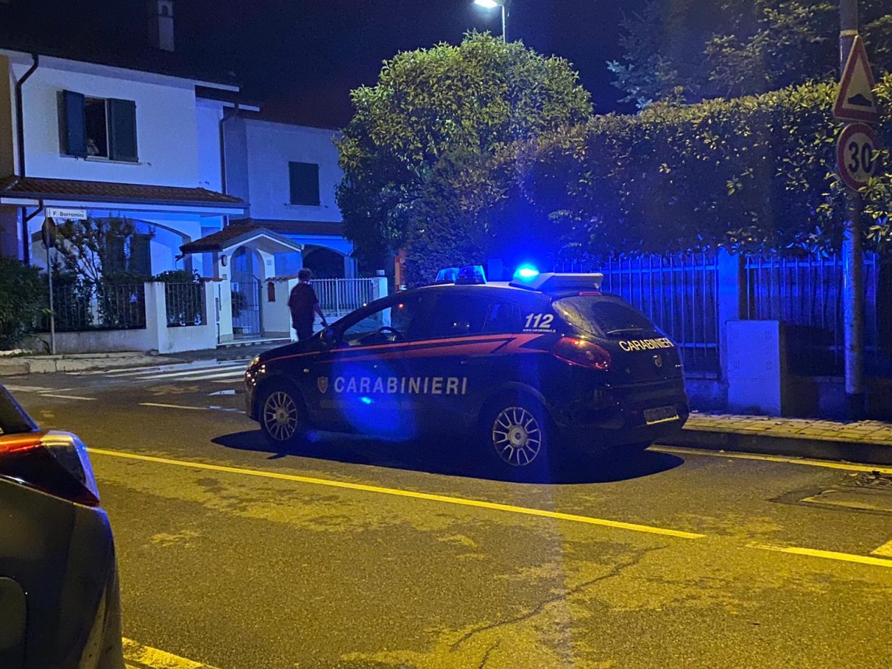 Biassono soccorsi uomo morto in casa