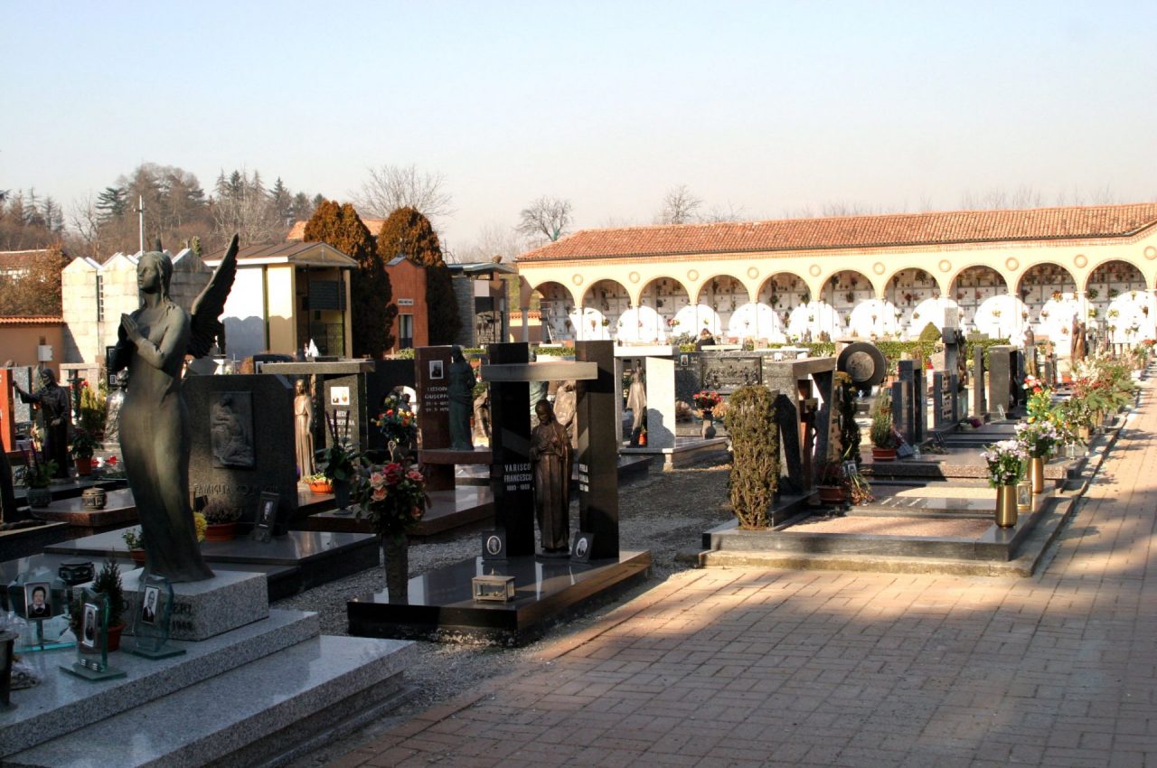 Cimitero di Oreno: al via la realizzazione di nuovi loculi
