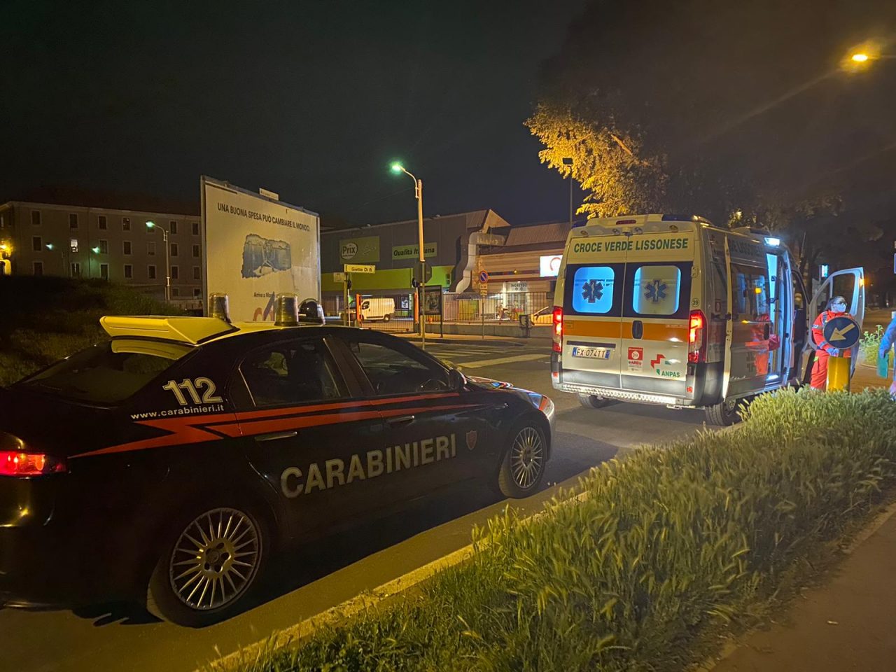 Monza, 40enne scippata e ferita da due uomini sulla strada verso casa FOTO