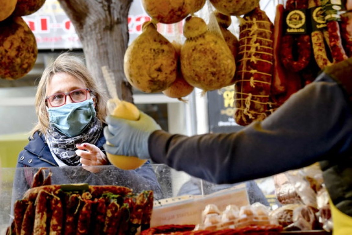Solo banchi alimentari (per ora) al mercato di Lissone