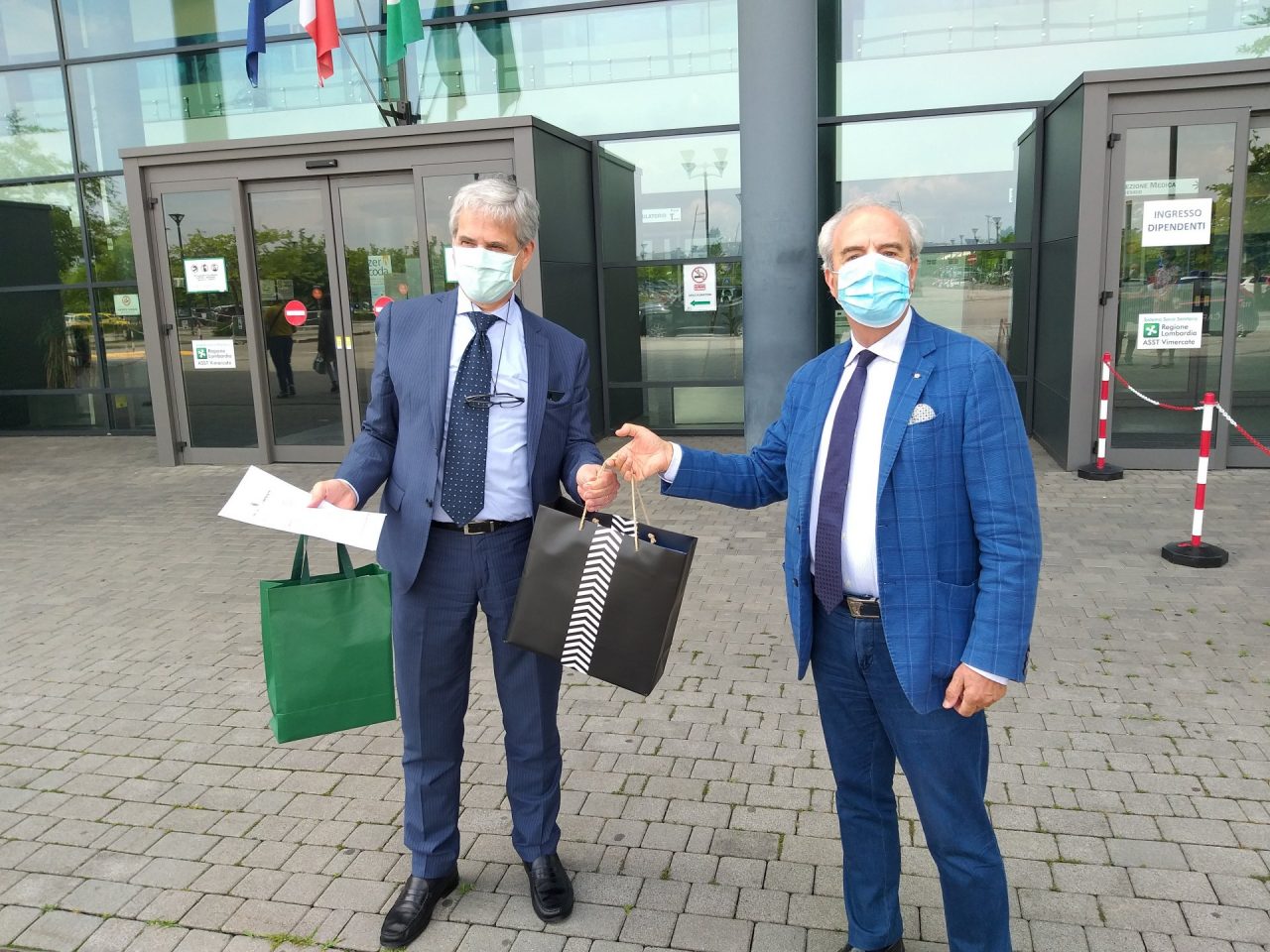 Donati dal Lions di Vimercate nuovi elettrocardiografi e tre saturimetri