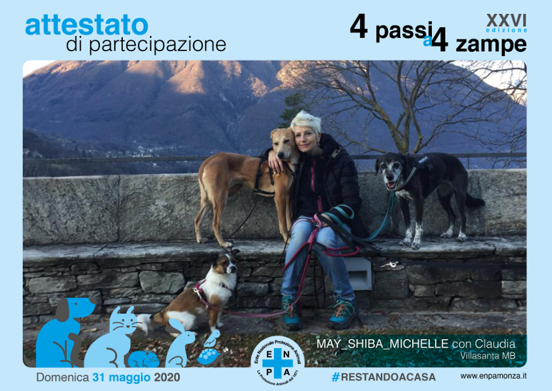 Claudia con 3 cani-FB-27