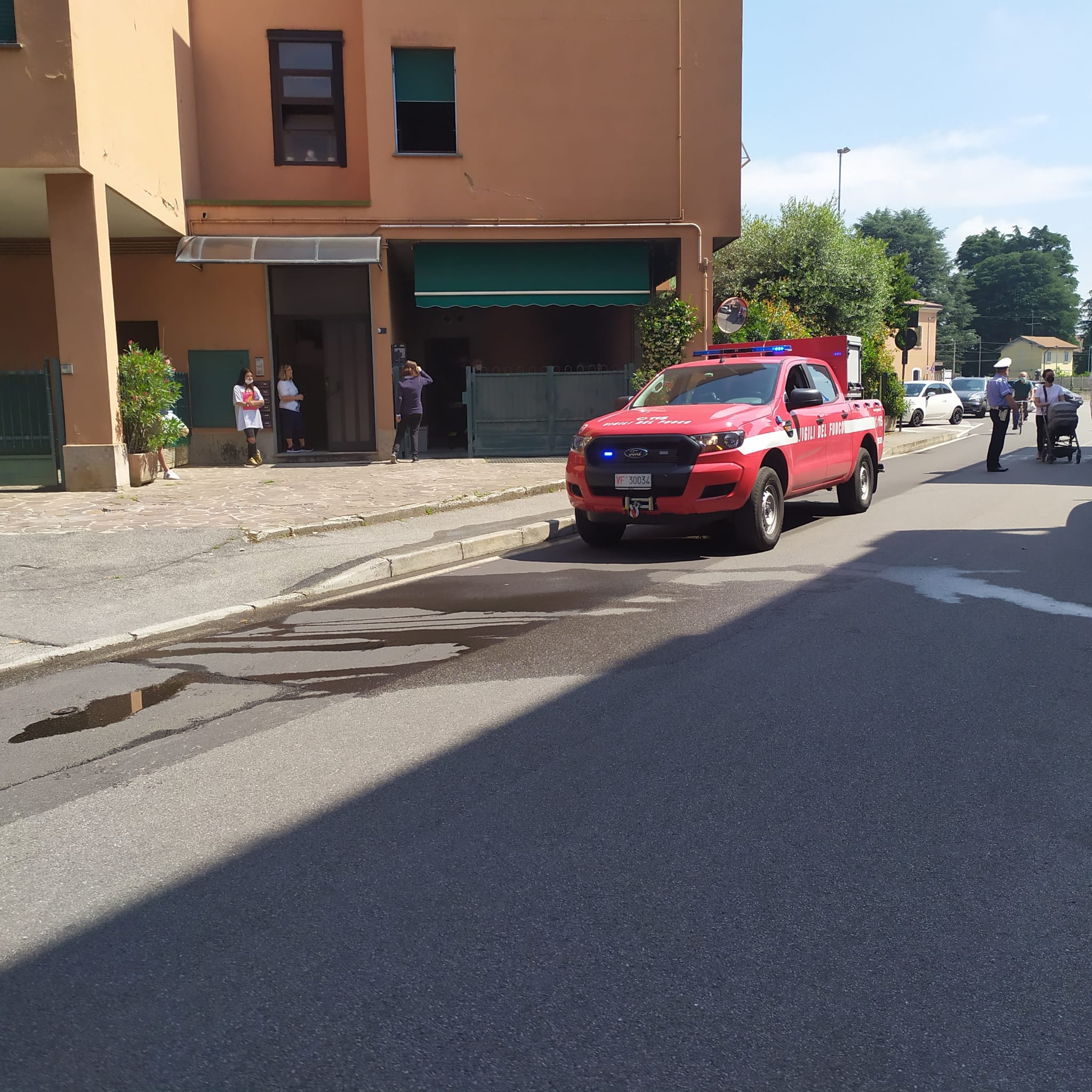 Principio Di Incendio In Una Palazzina (FOTO) - Prima Monza