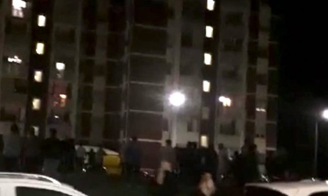 Minaccia di buttare i figli dal balcone, il racconto del salvataggio dei bambini VIDEO